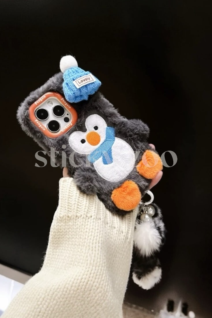 PENGUIN PLUSH CASE