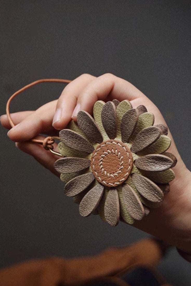FLOWER CHARM
