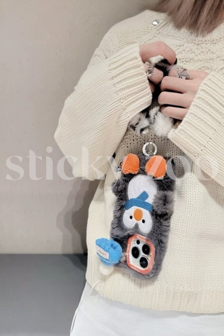 PENGUIN PLUSH CASE