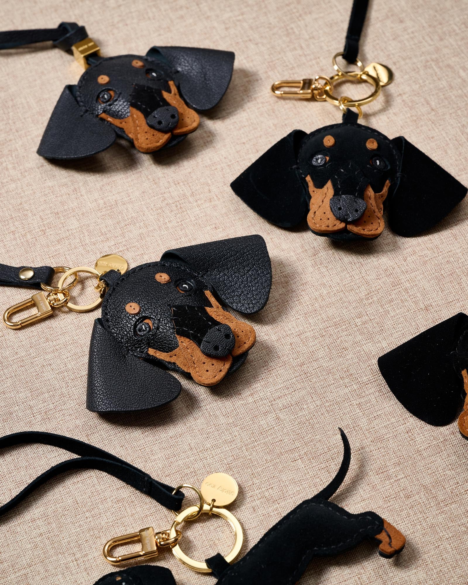 DASH DACHSHUND CHARM | LEATHER EDITION