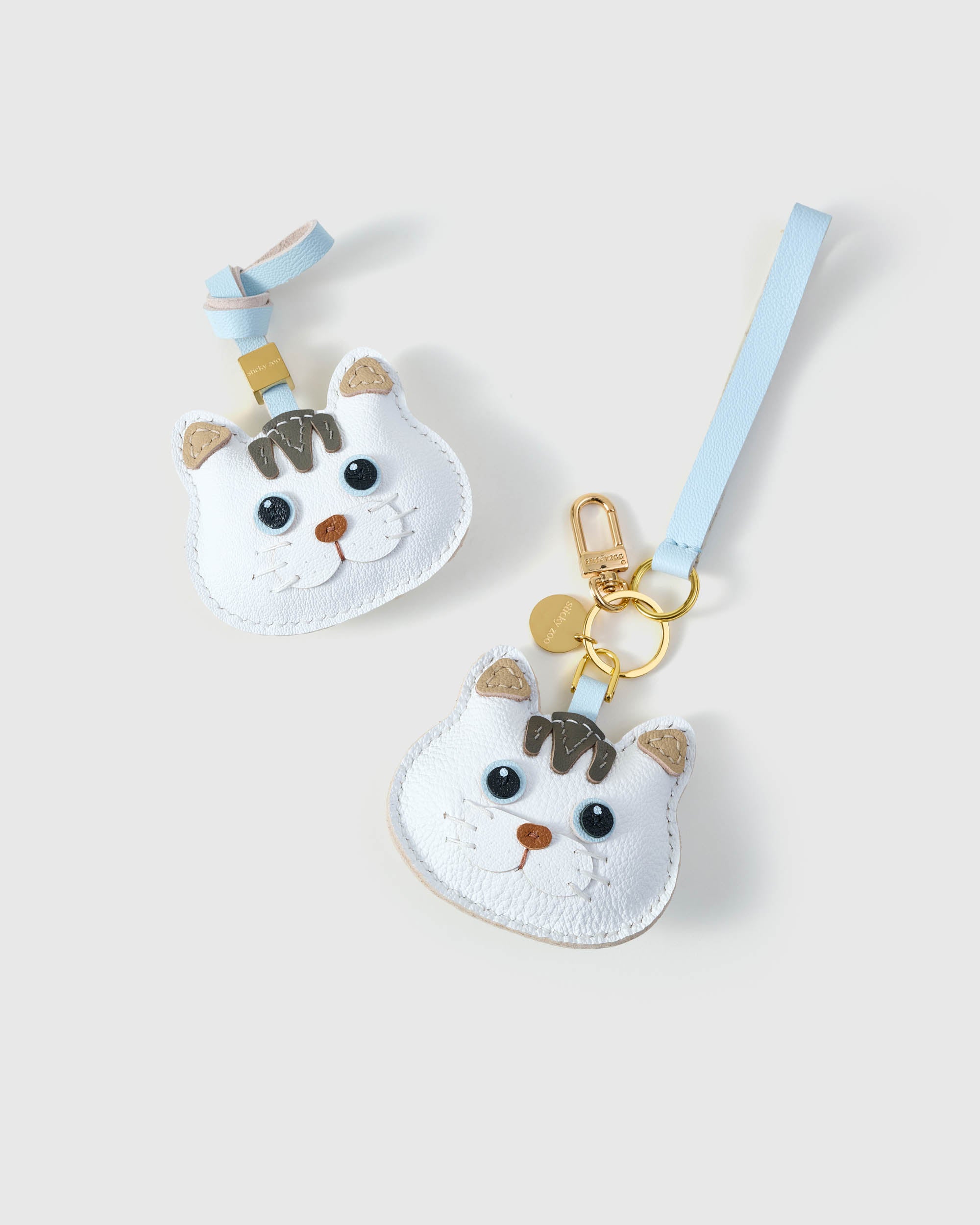 BRITISH SHORTHAIR CAT CHARM – CLOUD DREAM EDITION