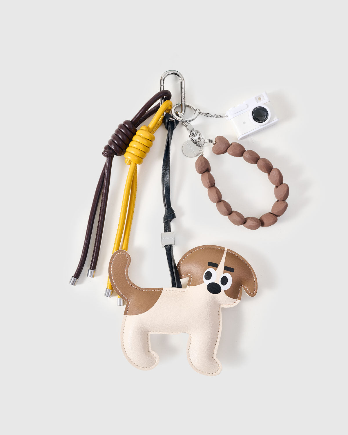 sticky zoo 犬チャーム ブラウン Sticky Zoo® – Brown Dog Bag Charm with Camera & Heart Beads