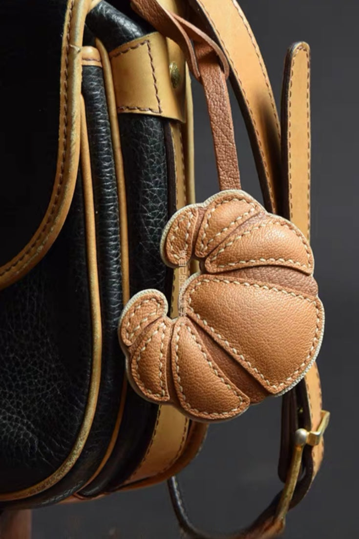 CROISSANT CHARM