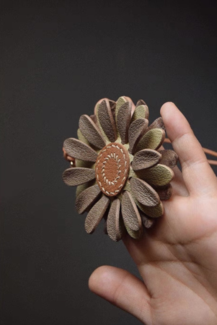 FLOWER CHARM