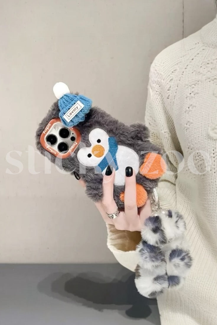 PENGUIN PLUSH CASE