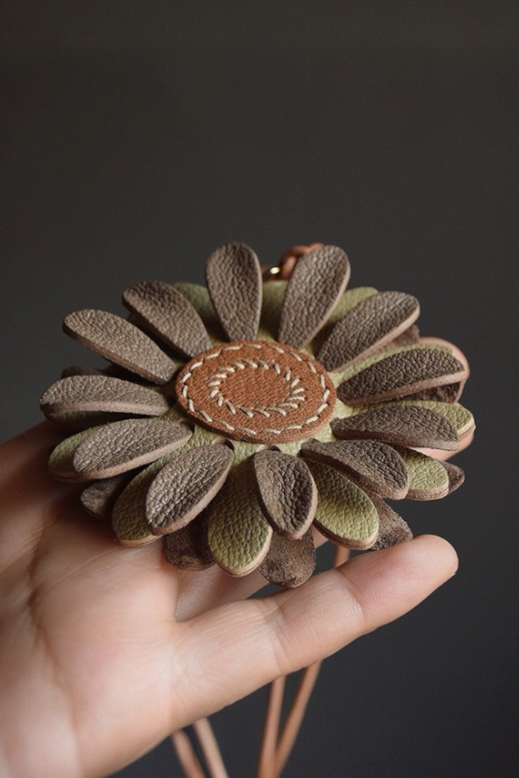 FLOWER BAG CHARM