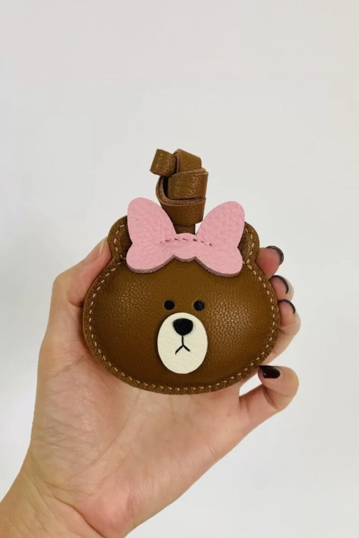 CUDDLY BEAR LEATHER CHARM