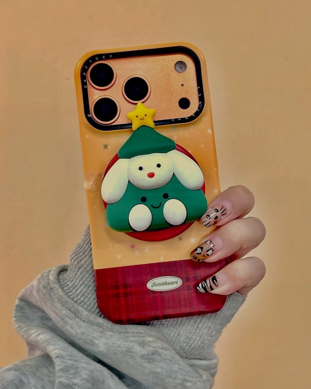 BUNNY HOLIDAY TREE CASE