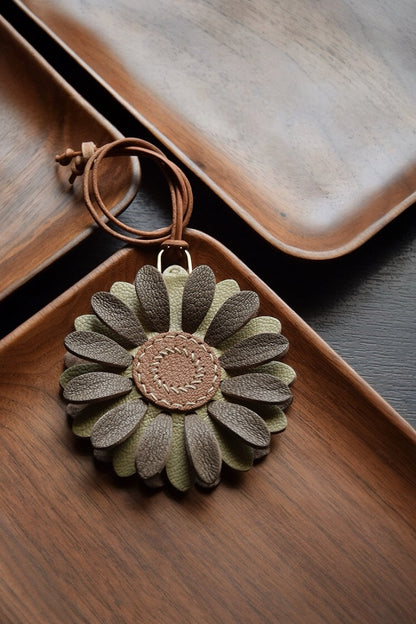 FLOWER BAG CHARM