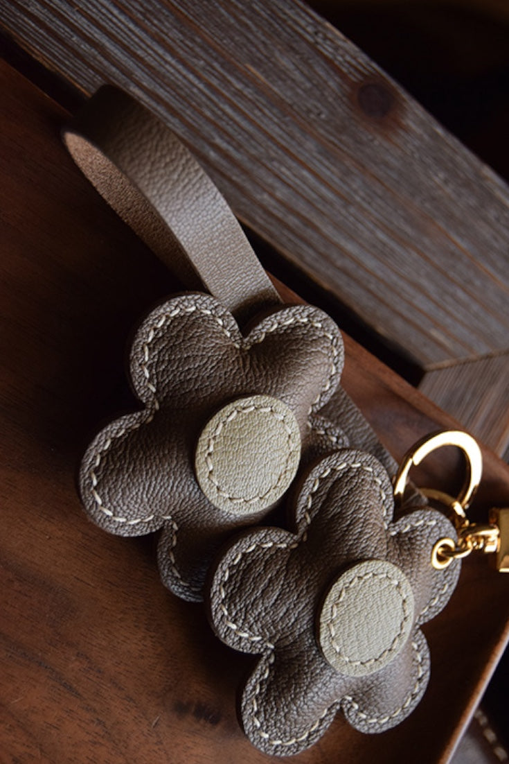FLOWERS CHARM
