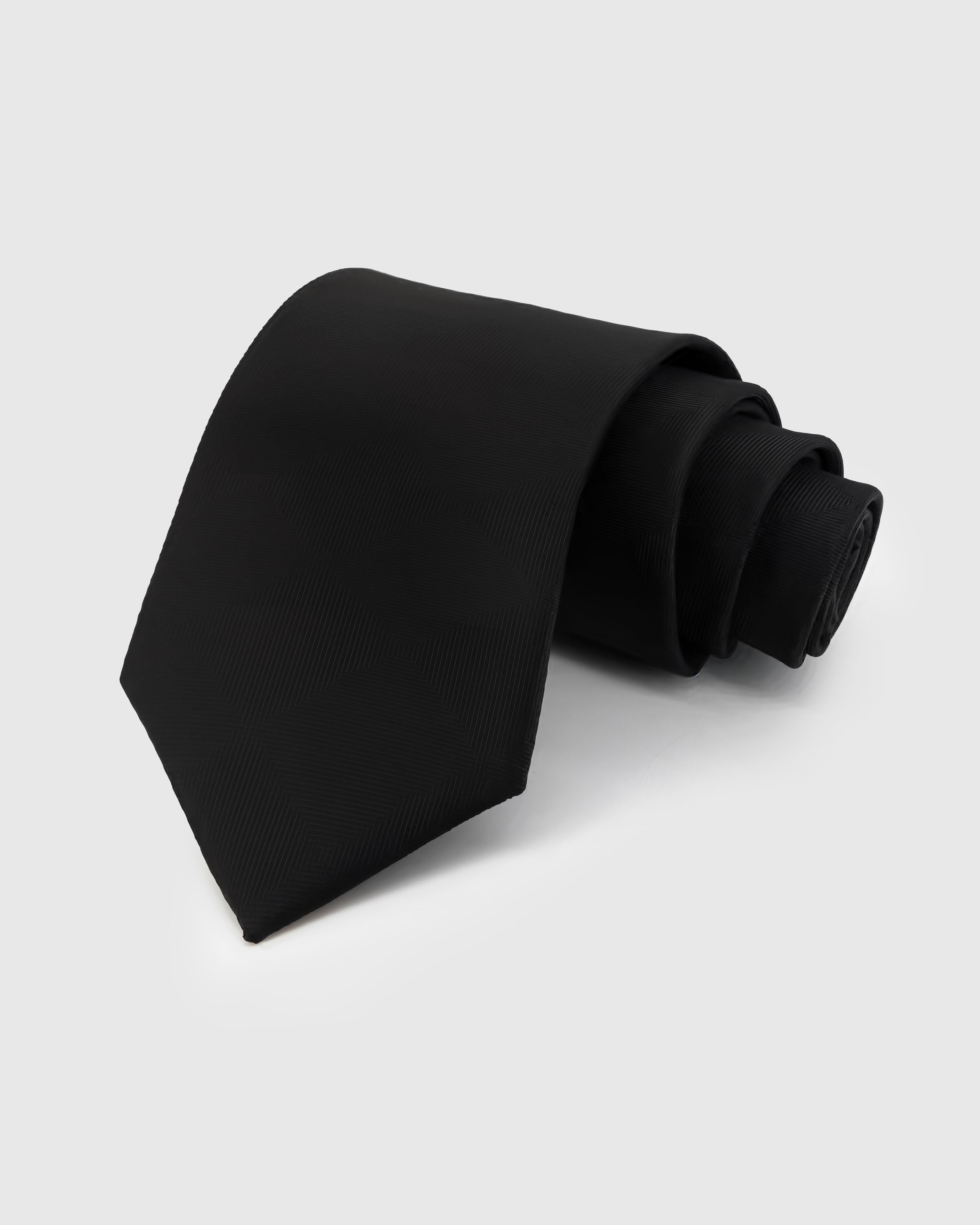 {100% mulberry silk herringbone weave} STICKYZOO ONYX HERRINGBONE TIE in hand-embroidered mulberry silk with herringbone motif, 45° bias-cut Italian method