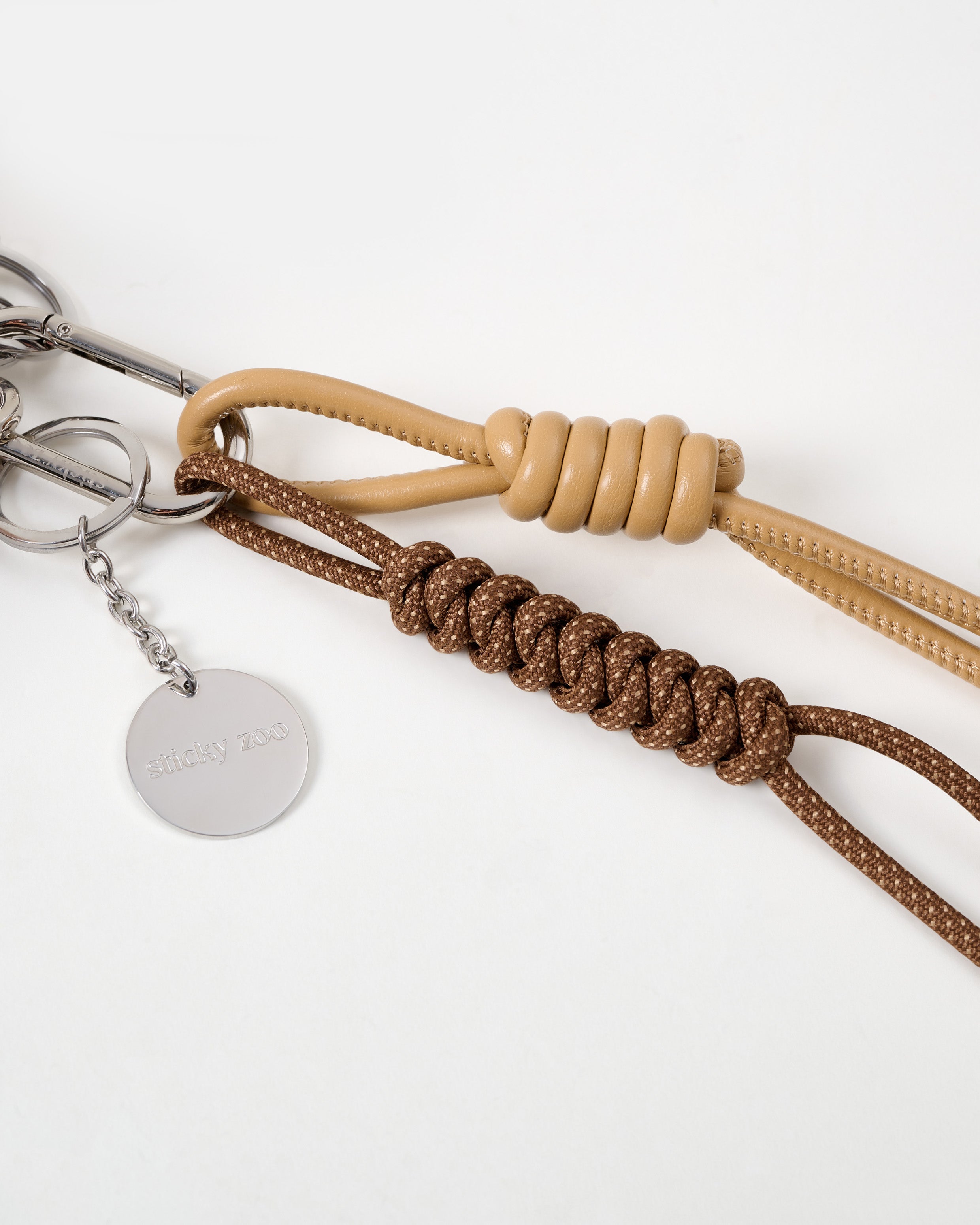 Chi Snap & Catch Charm