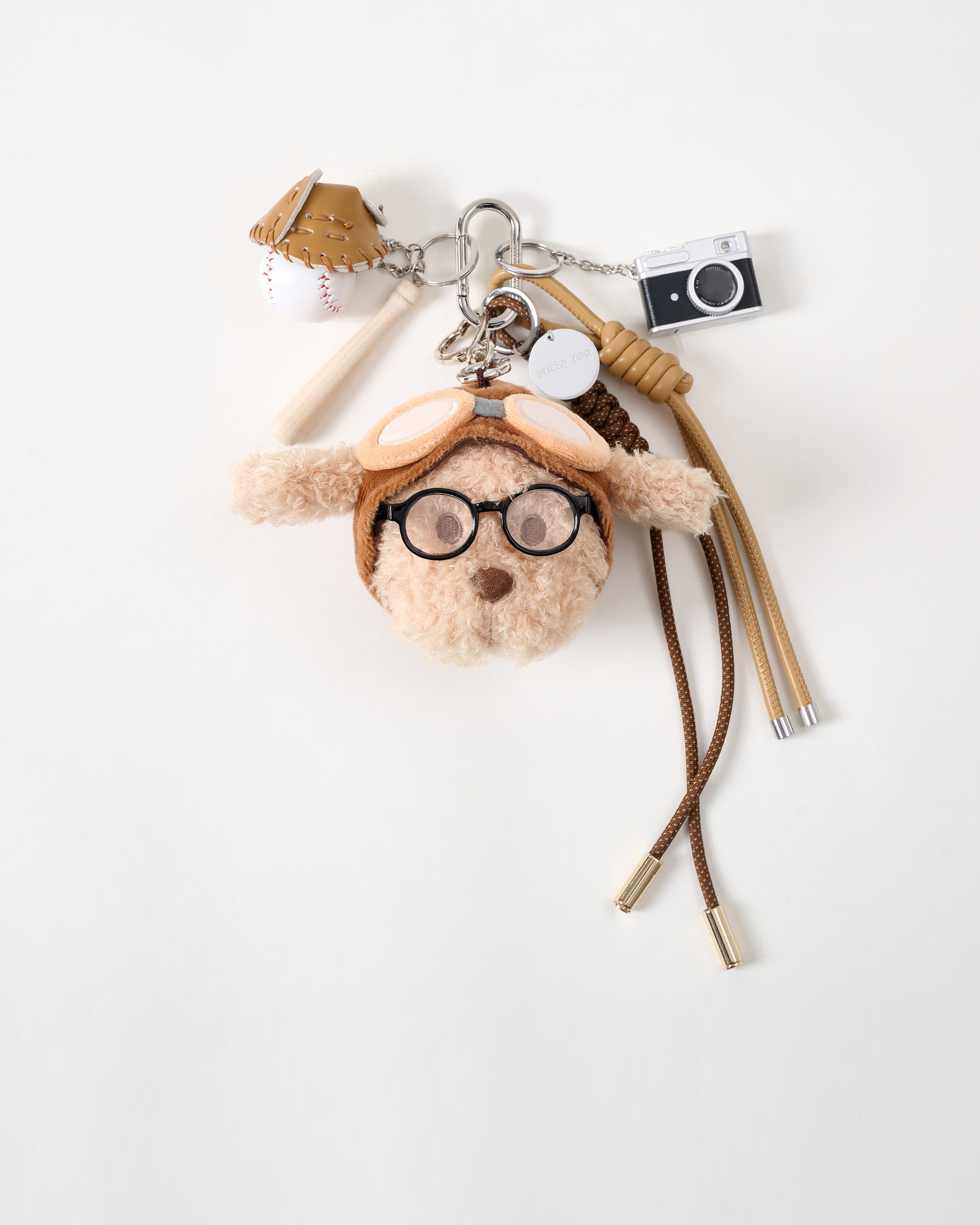 Chi Snap & Catch Charm