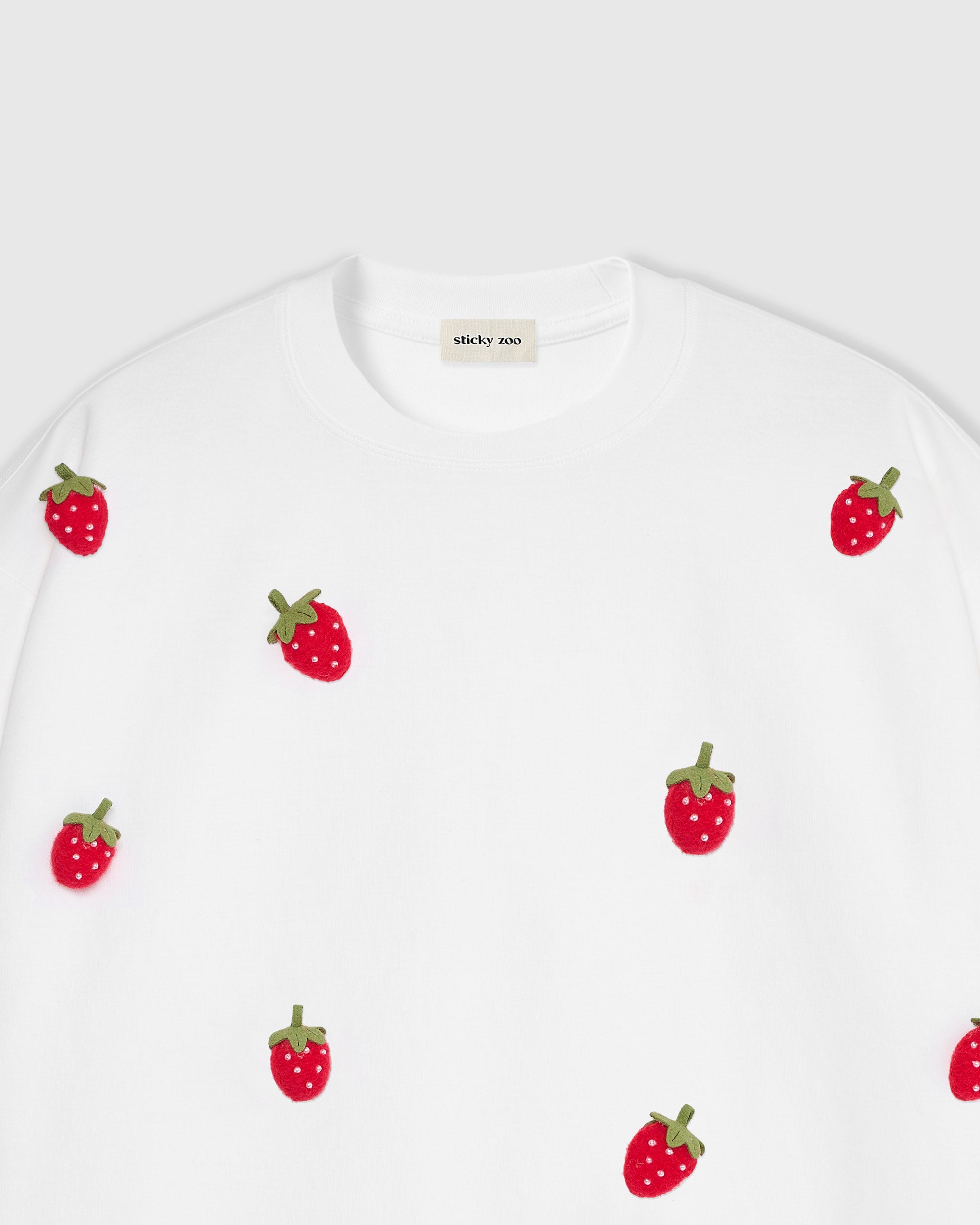 STRAWBERRY T-SHIRT