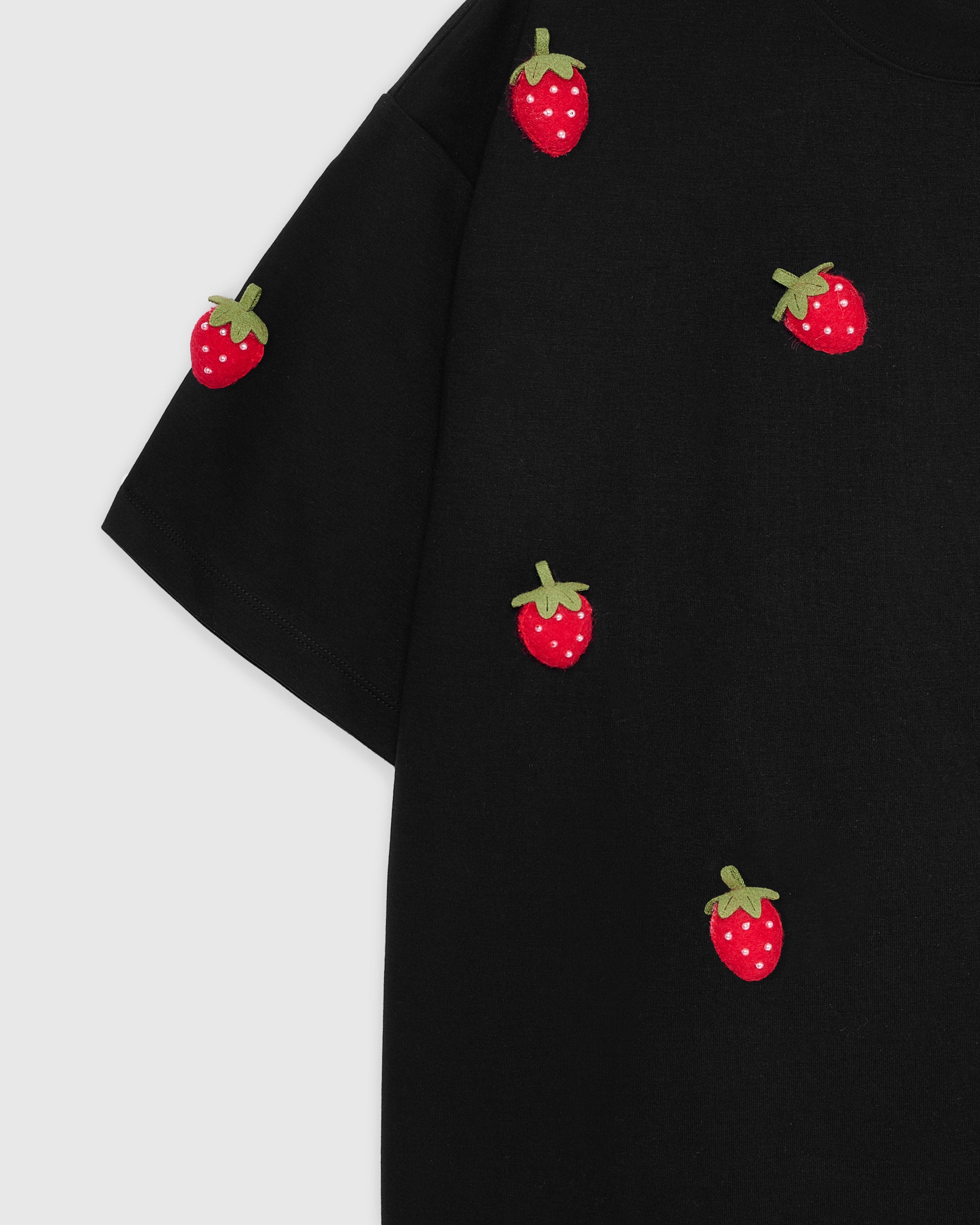 STRAWBERRY T-SHIRT