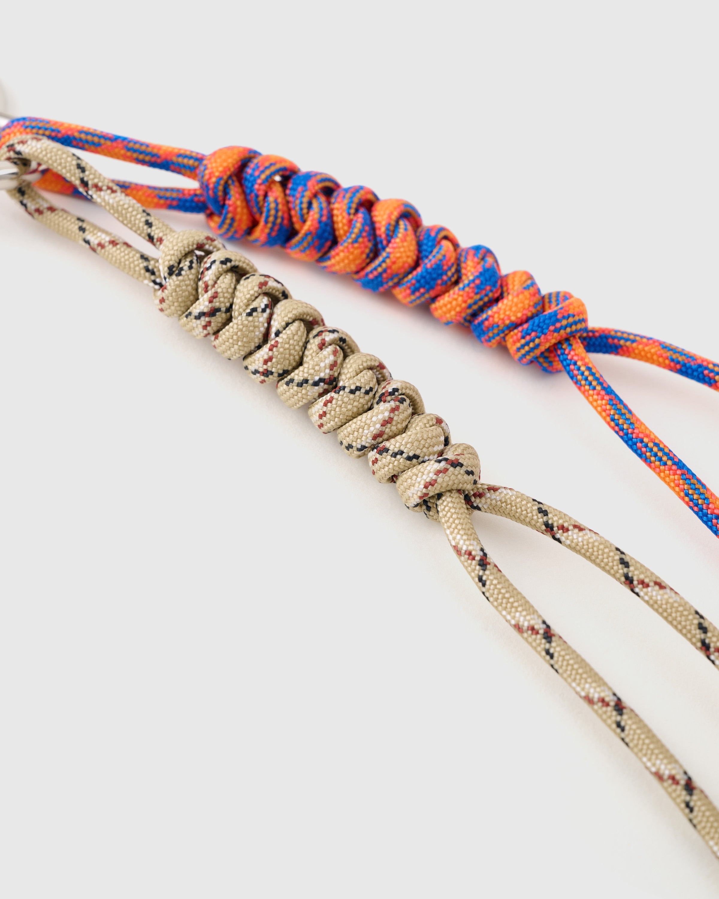 Sticky Zoo® ベア バスケットボール スタック バッグチャームとキー