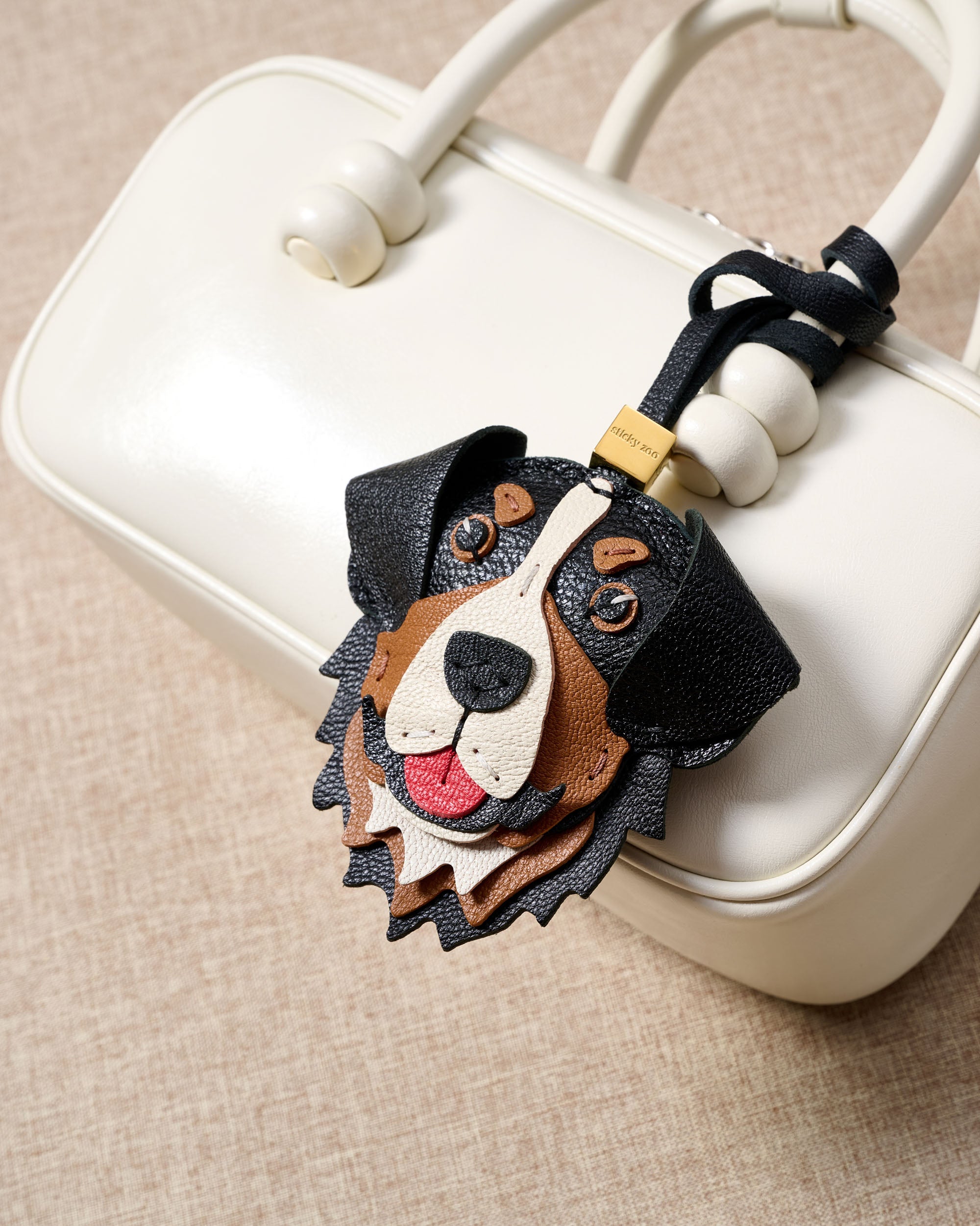 MOUNTAIN CHARM – Sticky Zoo®