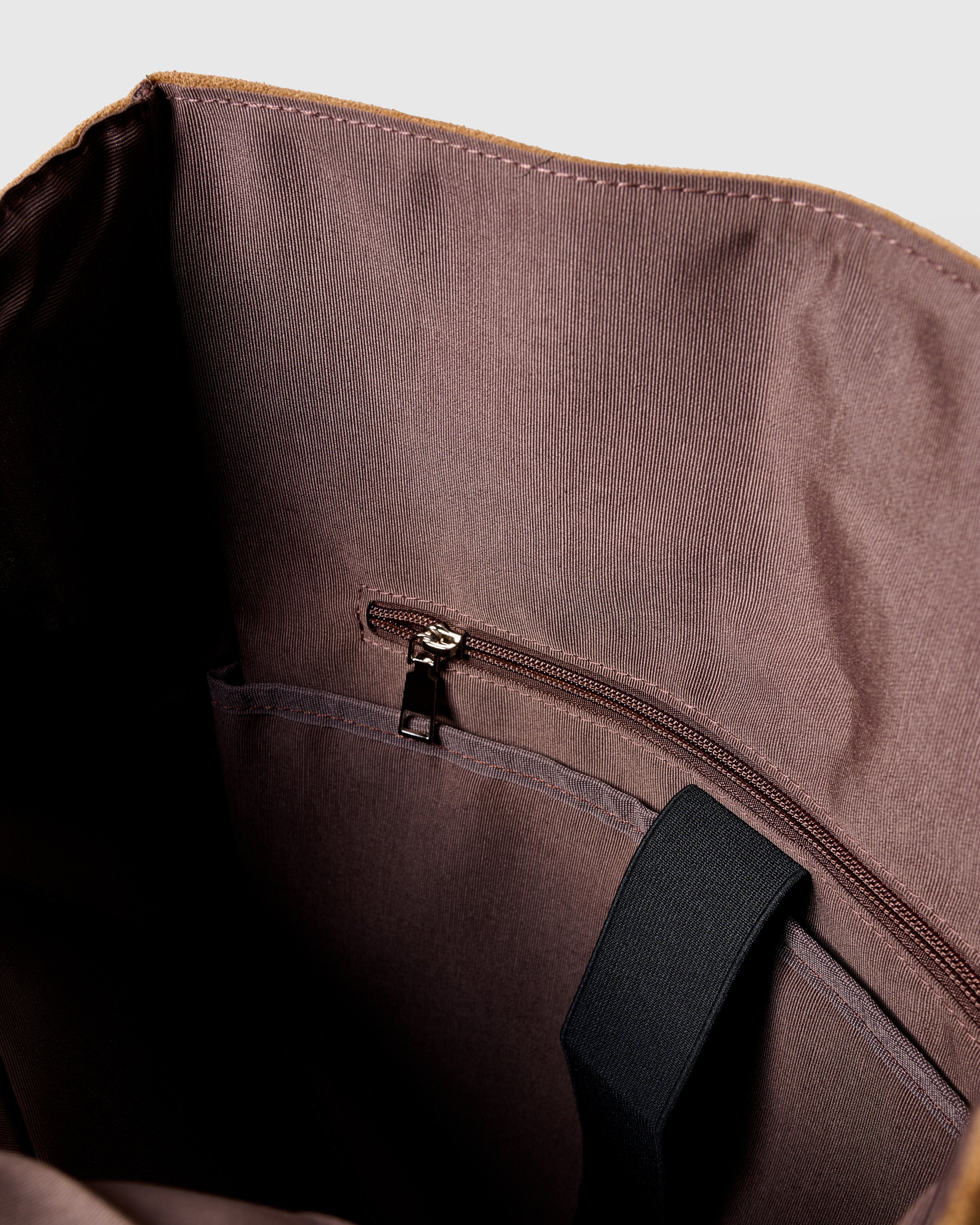 WOOFY DOGFACE BACKPACK + CHARM