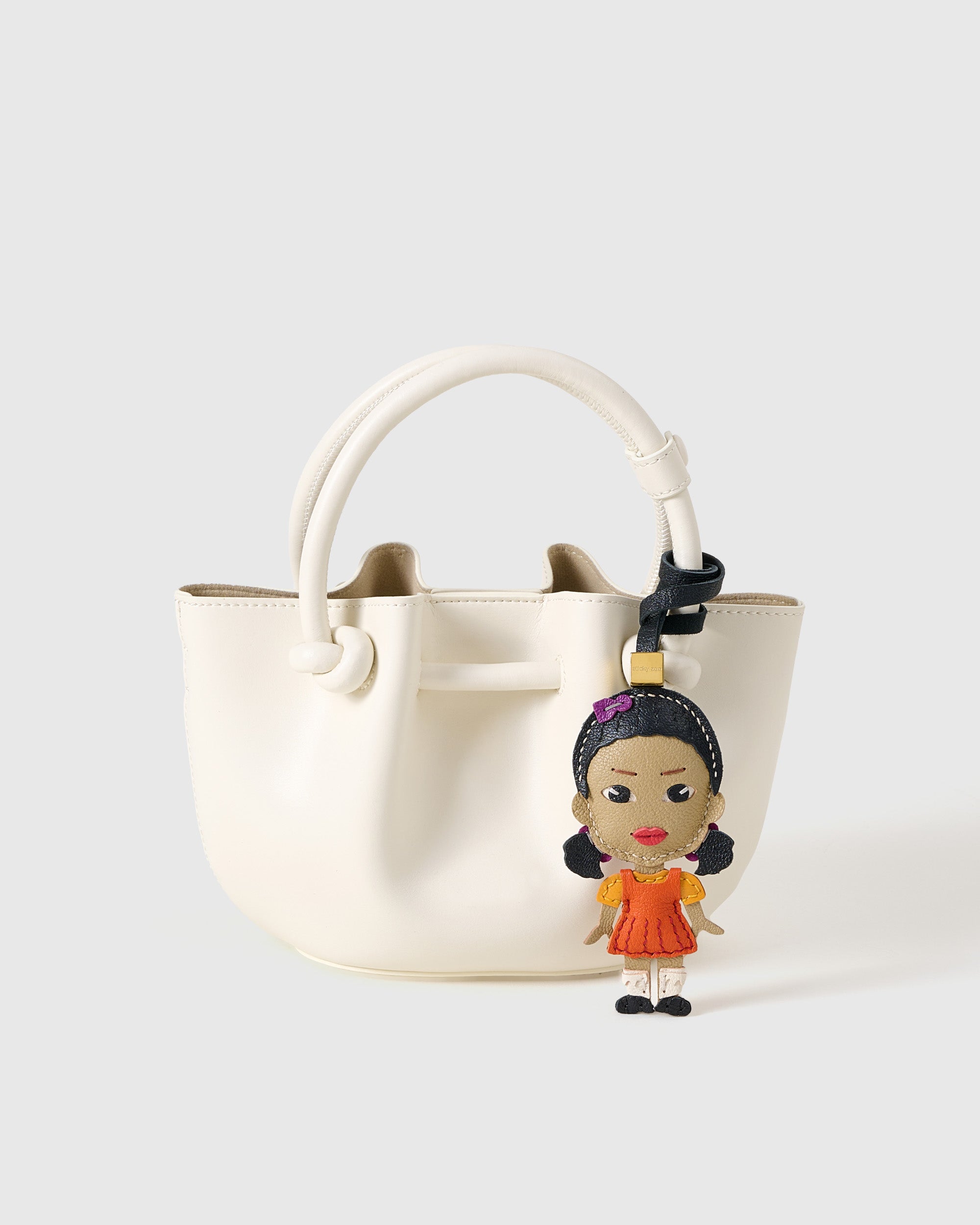 ☆チェコのチャーム　ハンドメイド　256 Young-Hee Bag Charm & Keychain - Handmade Leather Doll Accessory