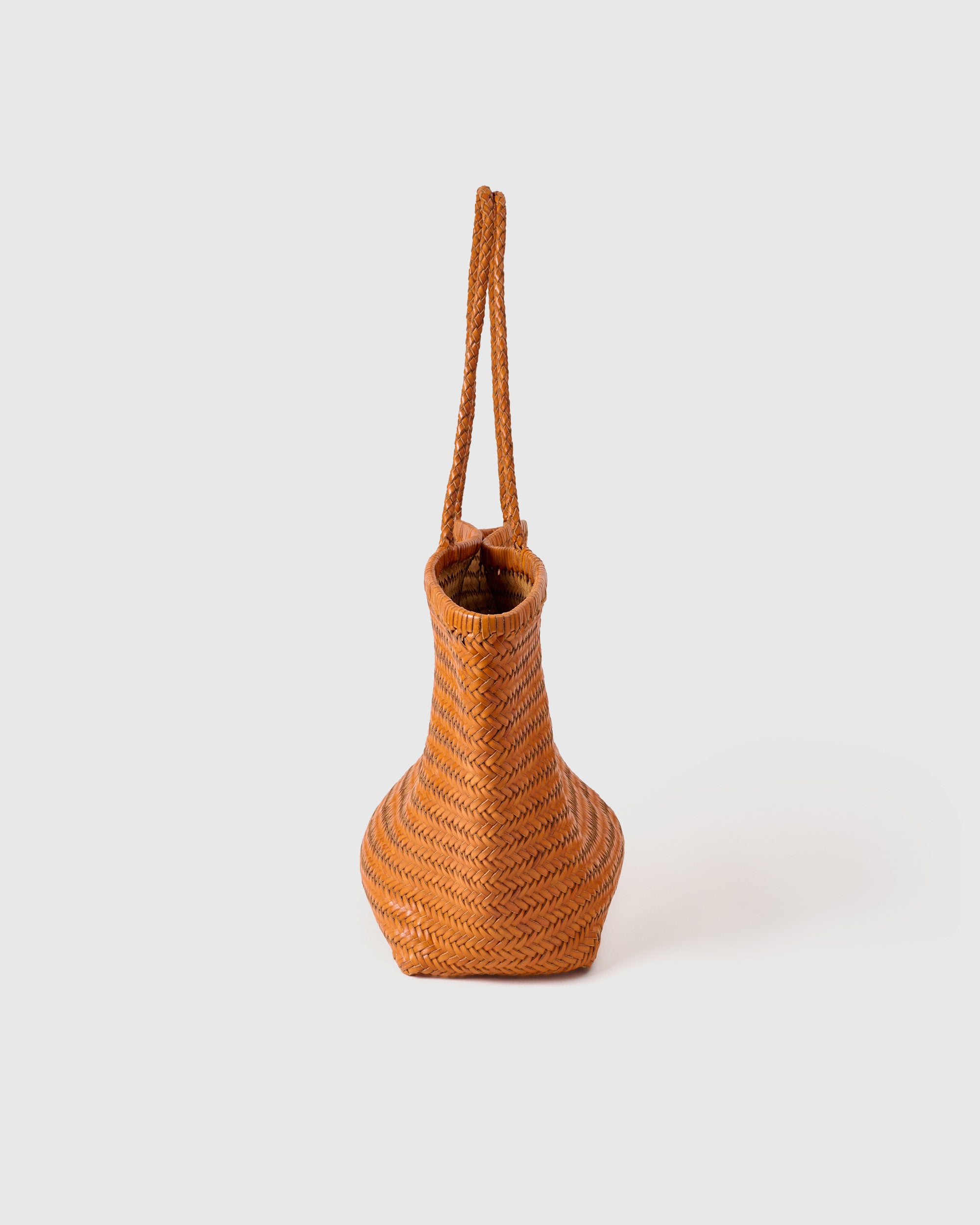 HANDMADE BRAIDED LEATHER SHOULDER BAG