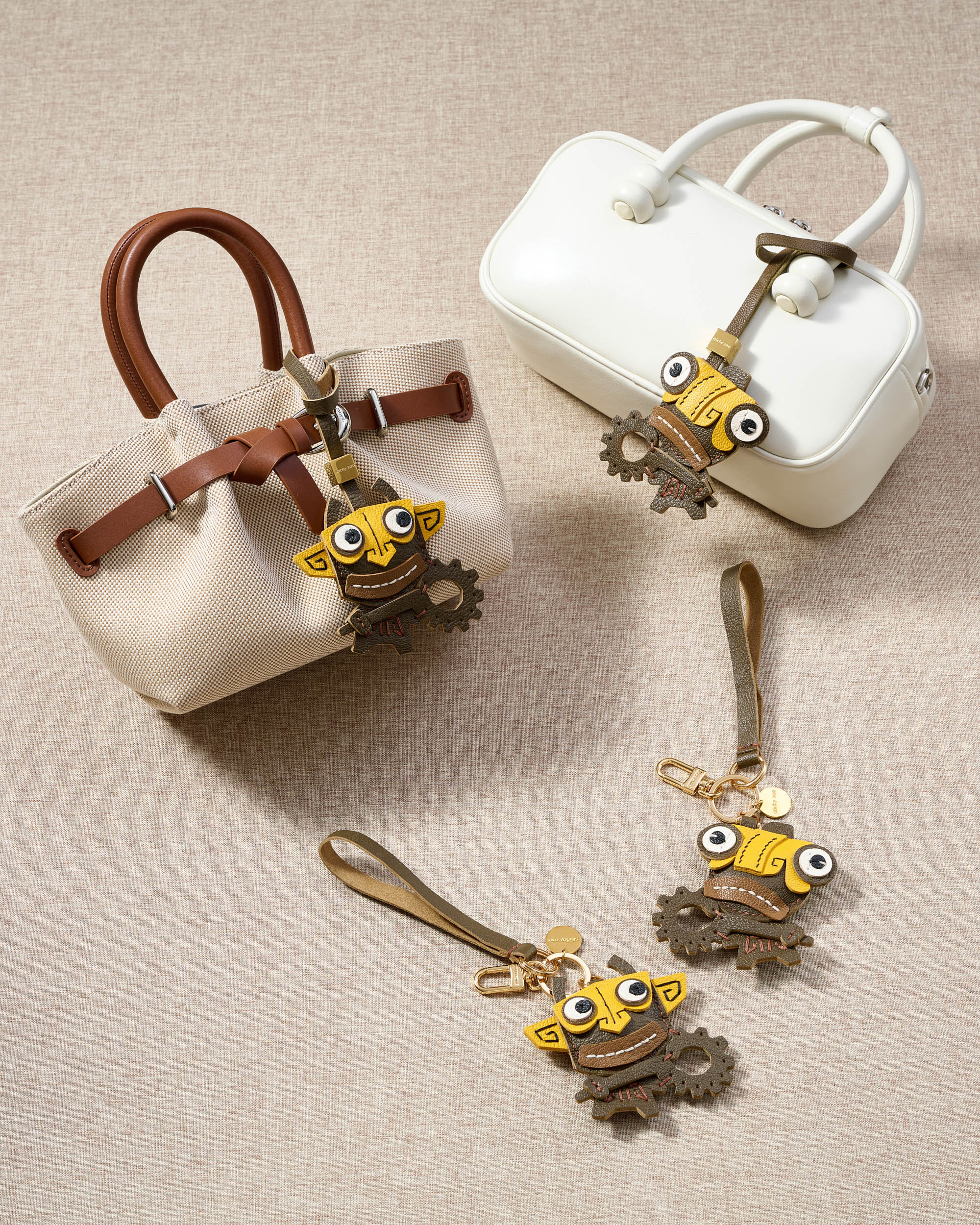 ギアゴブリン レザー バッグチャーム＆キーチェーン – ハンドメイド