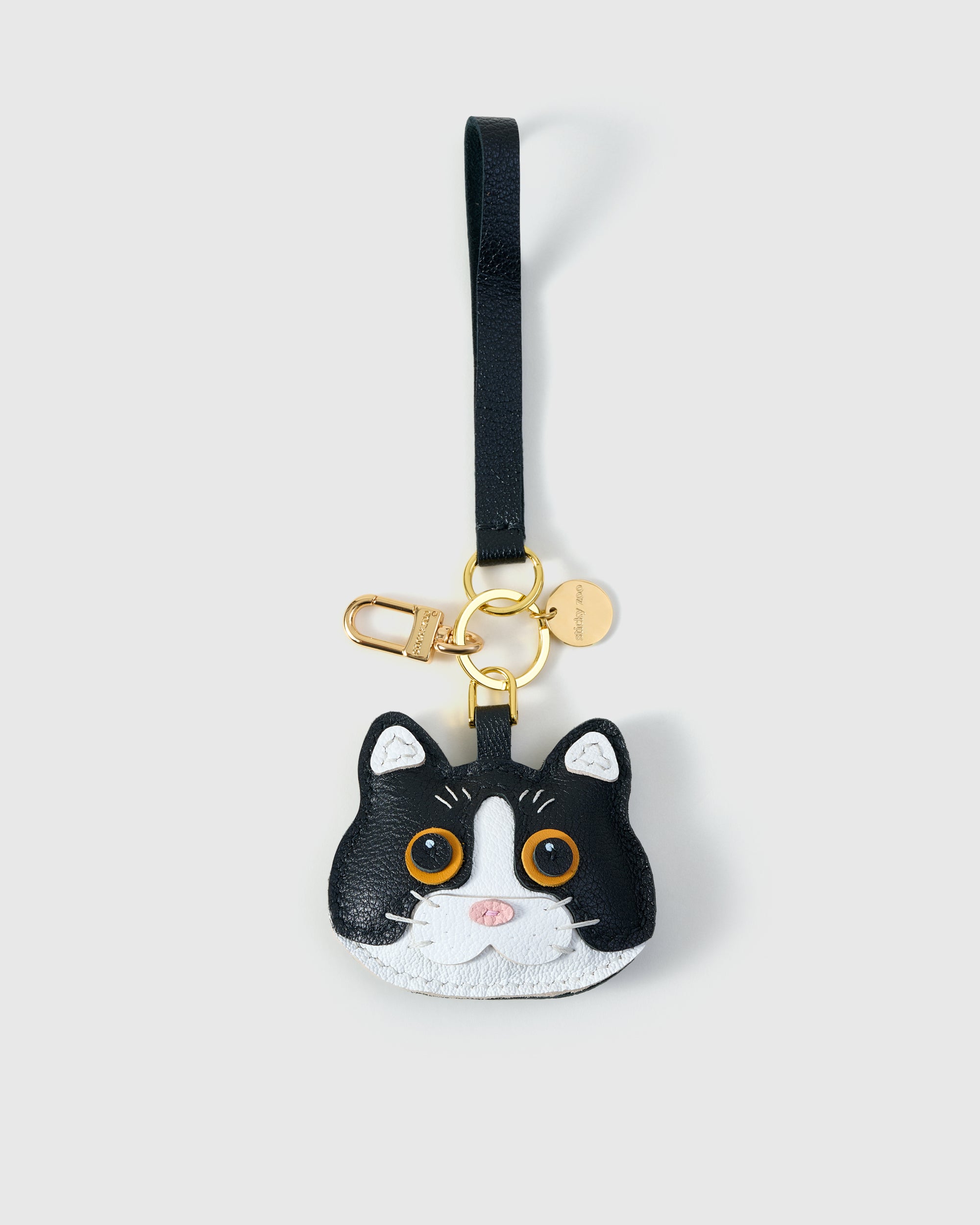 British Shorthair Gray Cat Leather Bag Charm & Keychain – Handmade