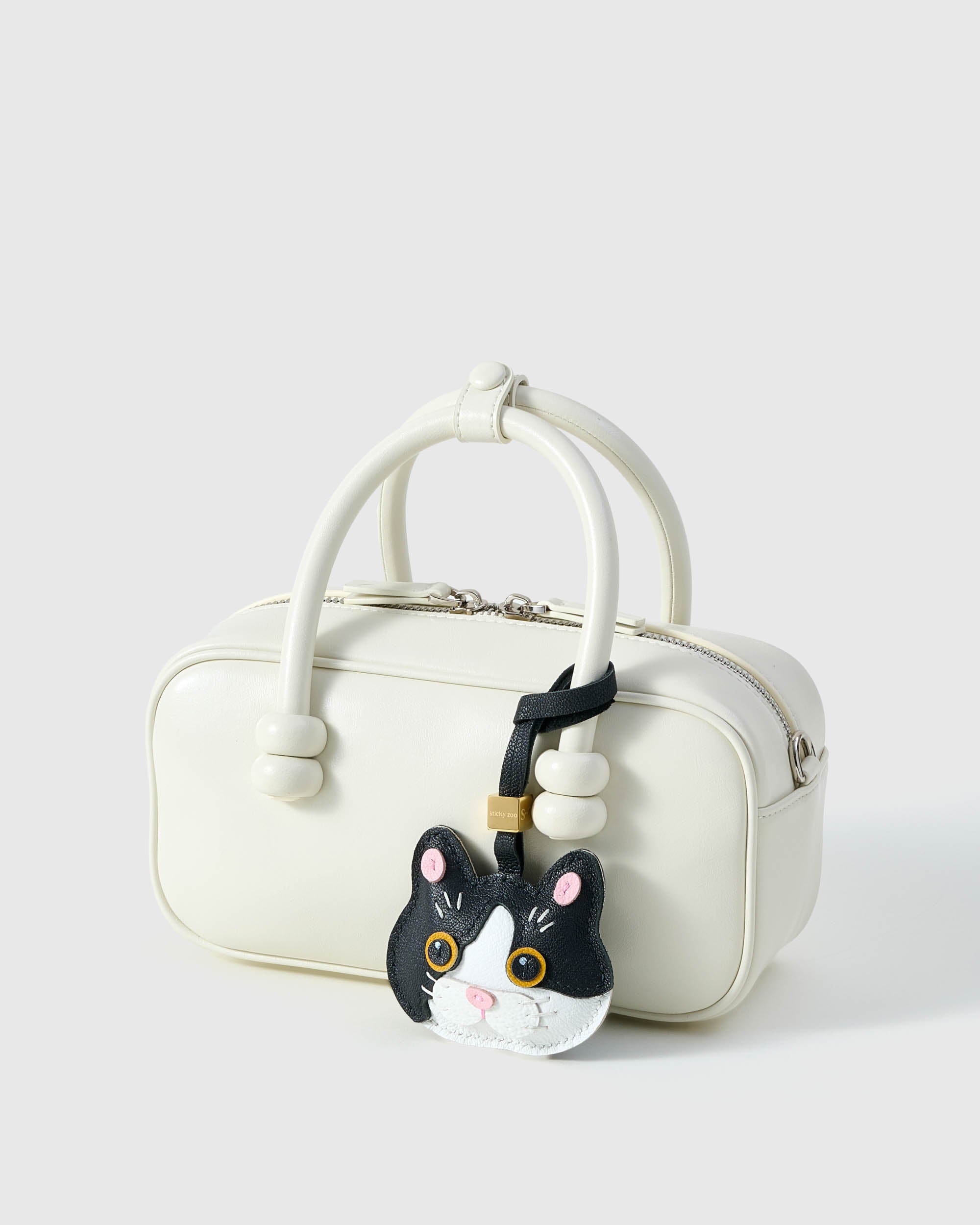 BRITISH SHORTHAIR CAT CHARM – BLACK MUSE EDITION
