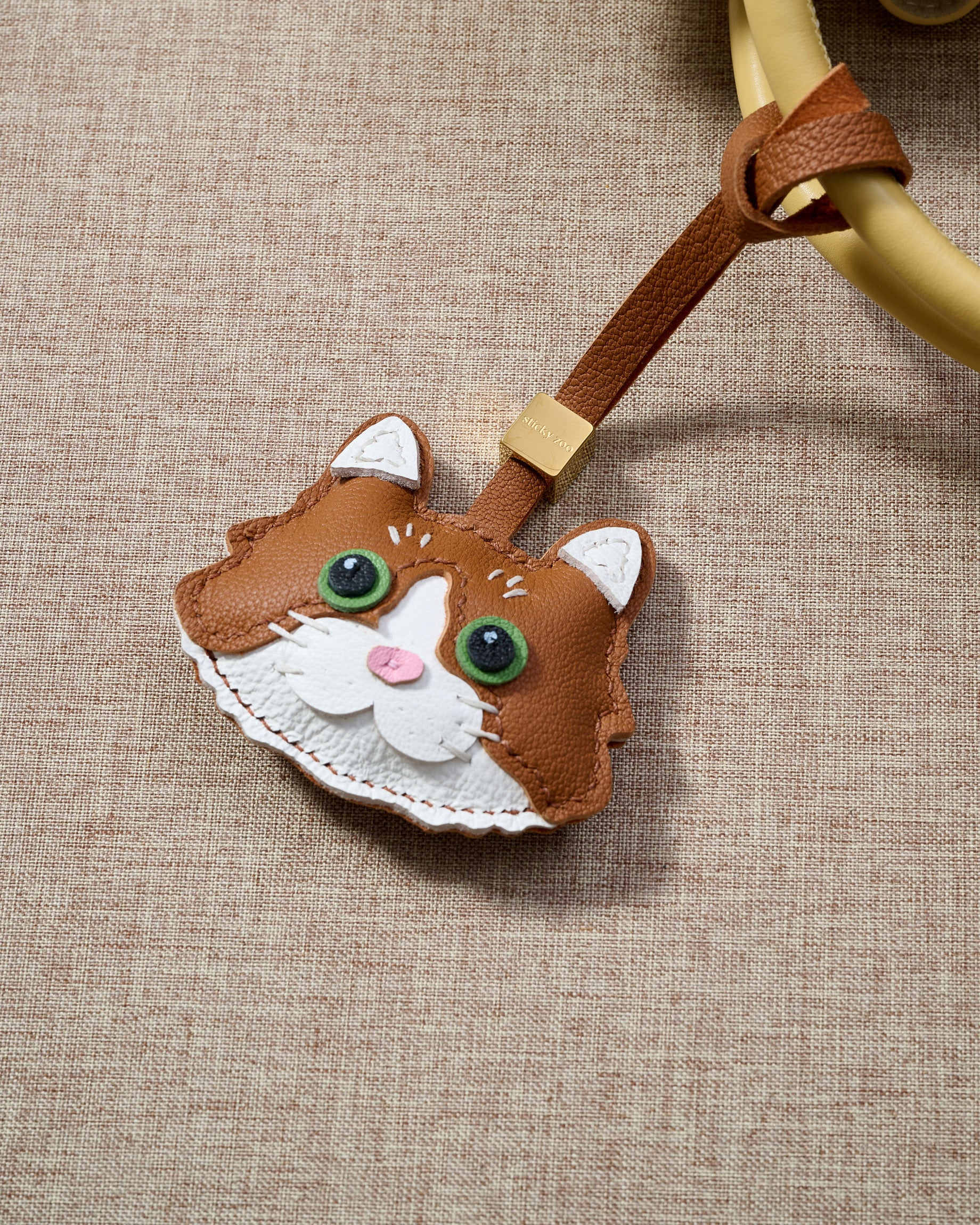 EUROPEAN SHORTHAIR CAT CHARM