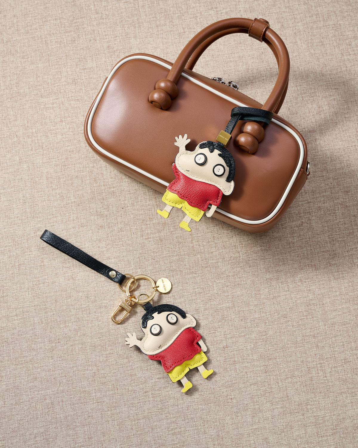 小物 shiiichan STICKY ZOO® – Crayon Shin-Chan Leather Bag Charm & Keychain
