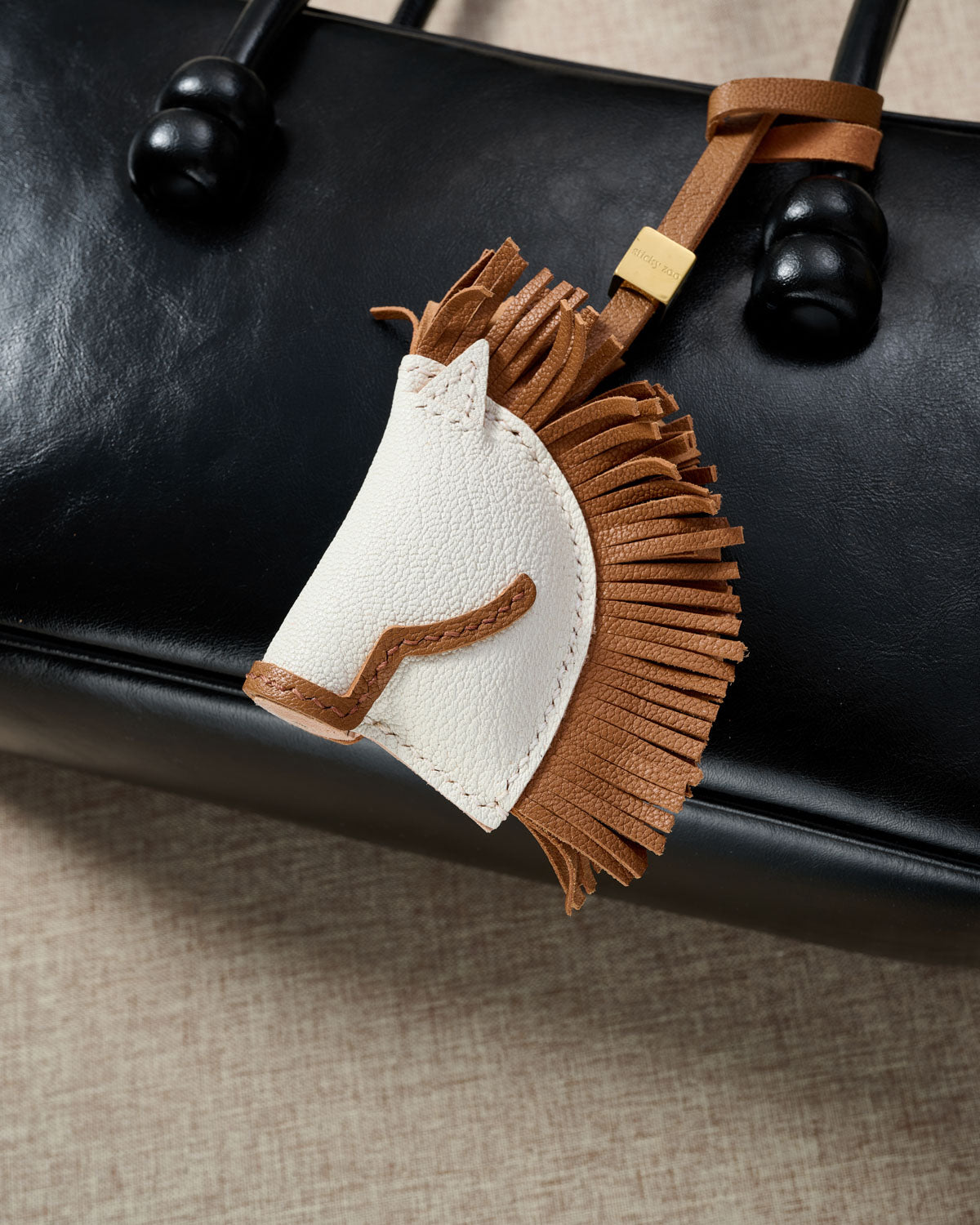 CHARM DE CHEVAL | BLANC