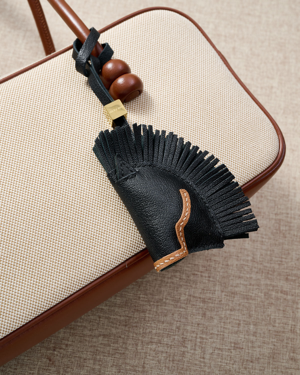 CHARM DE CHEVAL | NOIR