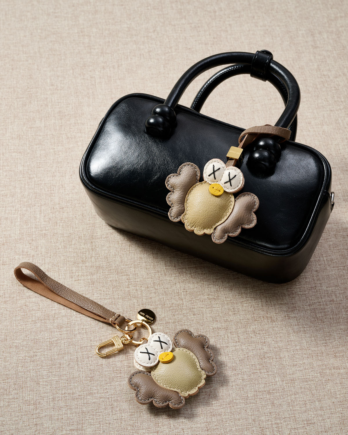 sticky zoo ウッディ チャーム Hootie the Owl Leather Bag Charm & Keychain – Handmade in Gray and