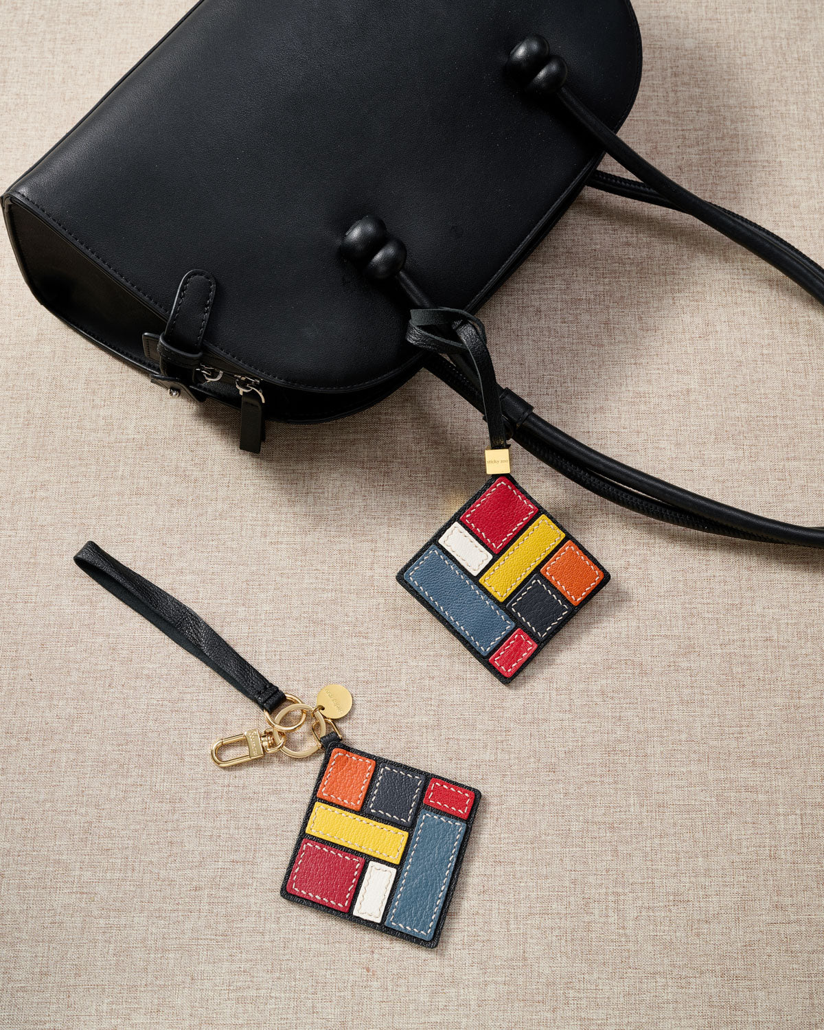 PIET MONDRIAN CHARM