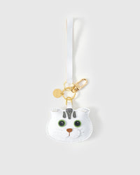 Green-eyes Scottish Fold on an 18K gold-plated keychain clip with engraved STICKYZOO disc — clips to keys, bags or backpacks.