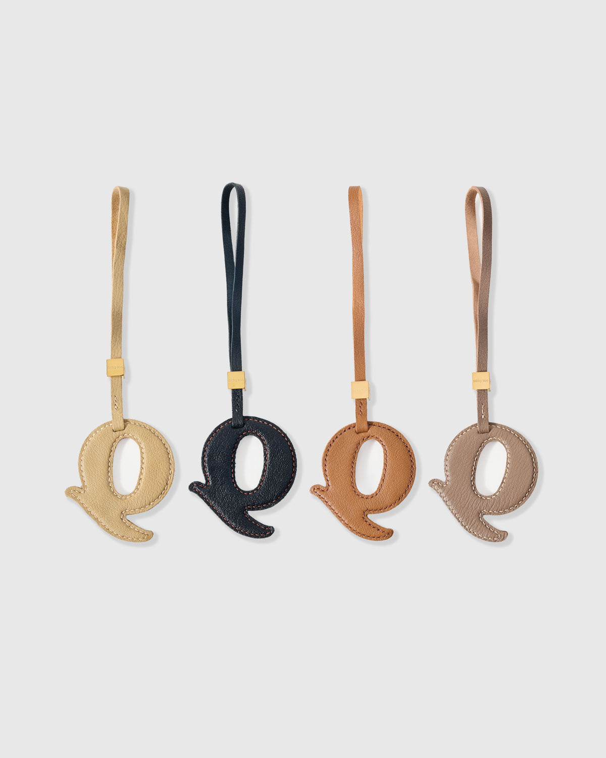 Q — LETTER CHARM | INITIAL