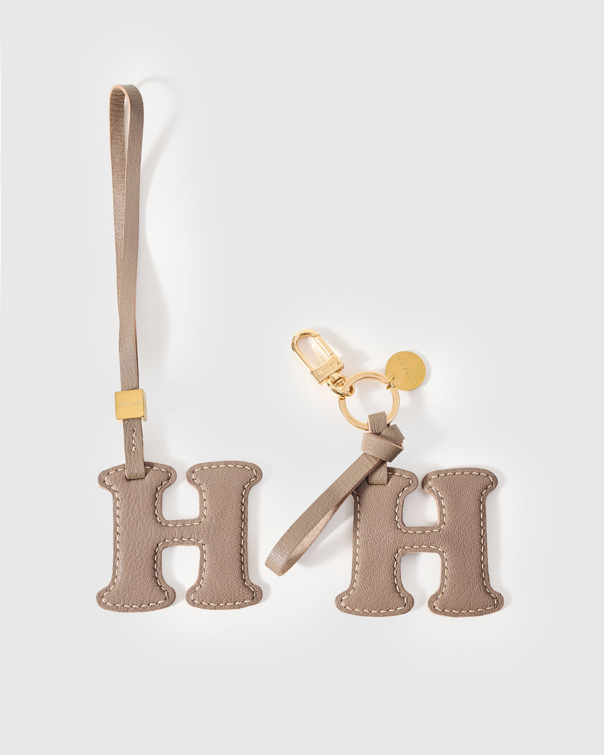 H — LETTER CHARM | INITIAL