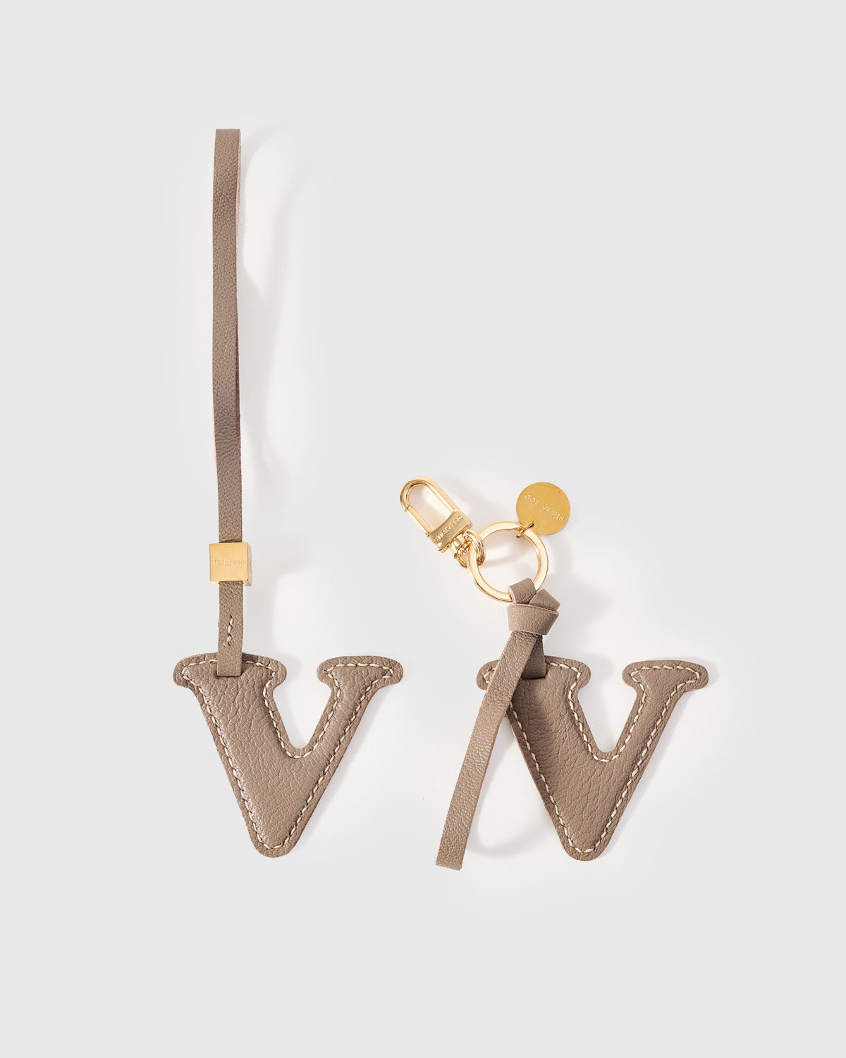 V — LETTER CHARM | INITIAL