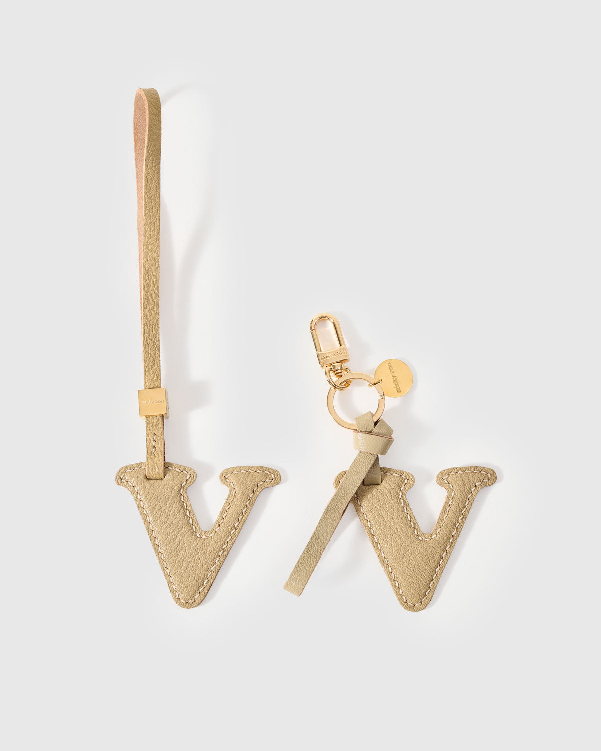 V — LETTER CHARM | INITIAL