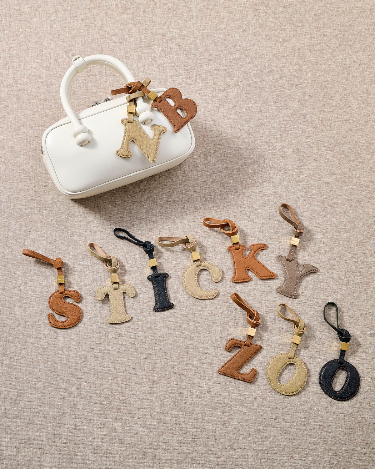 E — LETTER CHARM | INITIAL