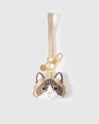 Latte Paws Ragdoll on an 18K gold-plated keychain clip with engraved STICKYZOO disc — clips to keys, bags or backpacks.