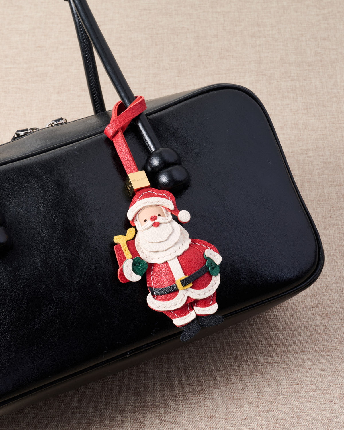 STICKY ZOO® – Santa Leather Bag Charm & Keychain – Handmade