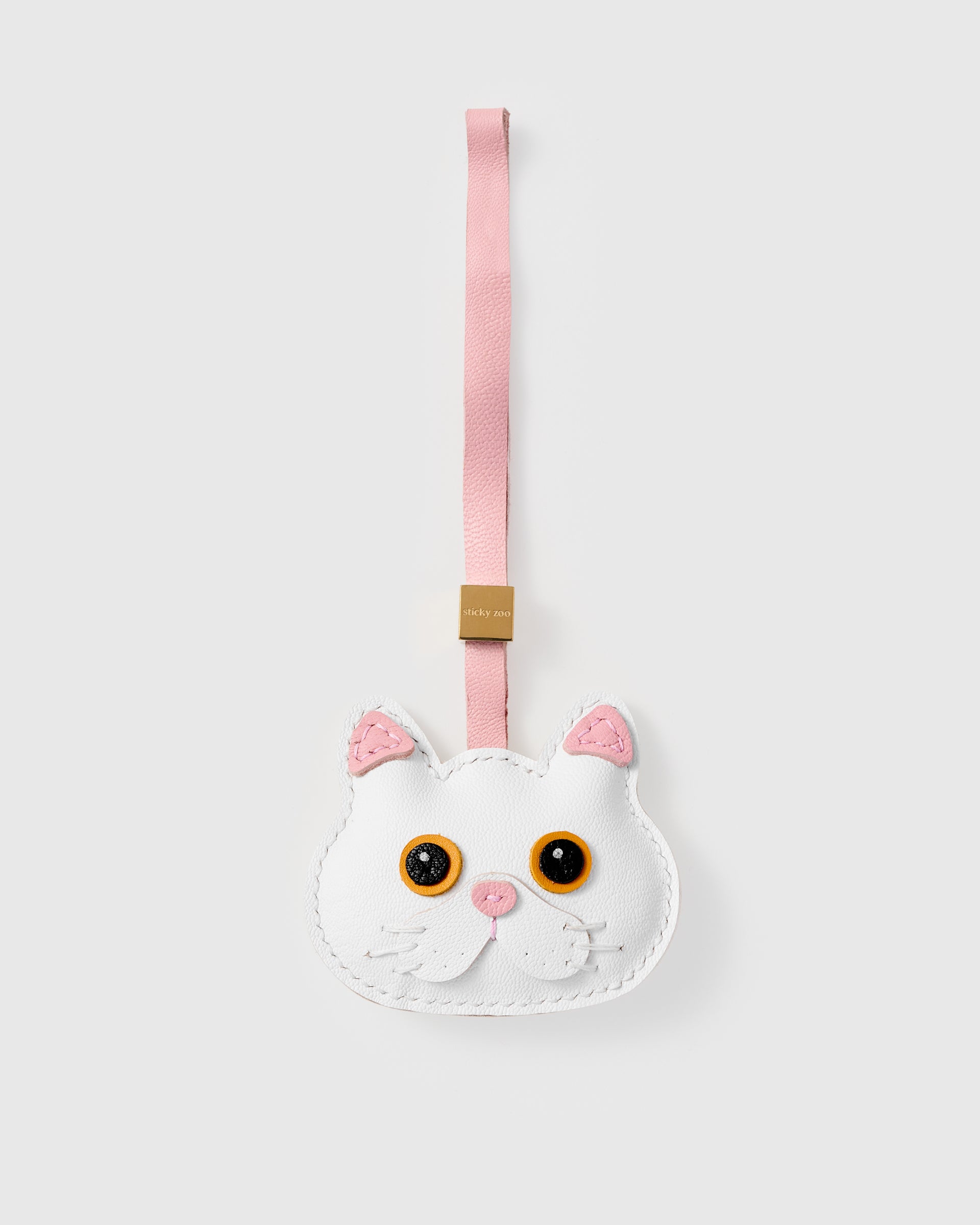 SNOWY CAT CHARM