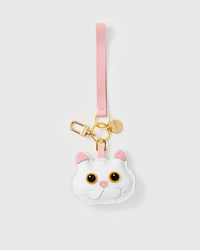 Snowy cat on an 18K gold-plated keychain clip with engraved STICKYZOO disc — clips to keys, bags or backpacks.