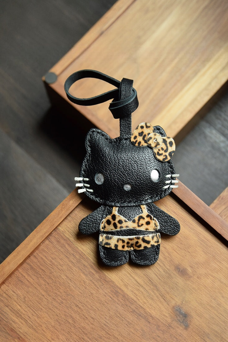 HELLO KITTY LEOPARD BAG CHARM