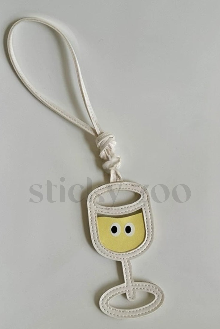 CHEERFUL CHAMPAGNE CHARM