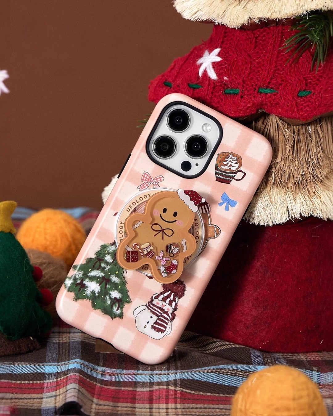 Gingerbread iPhone Case with MagSafe – Holiday Edition – STICKY ZOO®