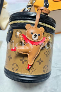 BALLET BEAR CHARM on an 18K gold-plated keychain clip with engraved STICKYZOO disc — clips to keys, bags or backpacks.