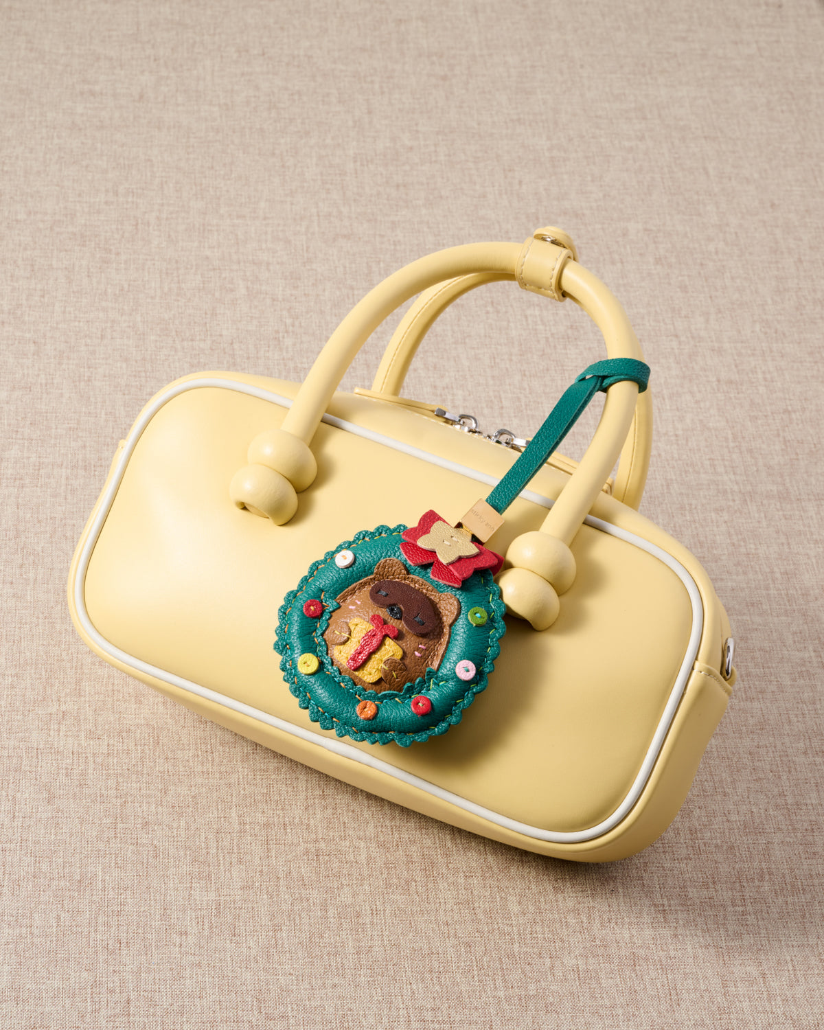 THE HOLIDAY BEAVER CHARM