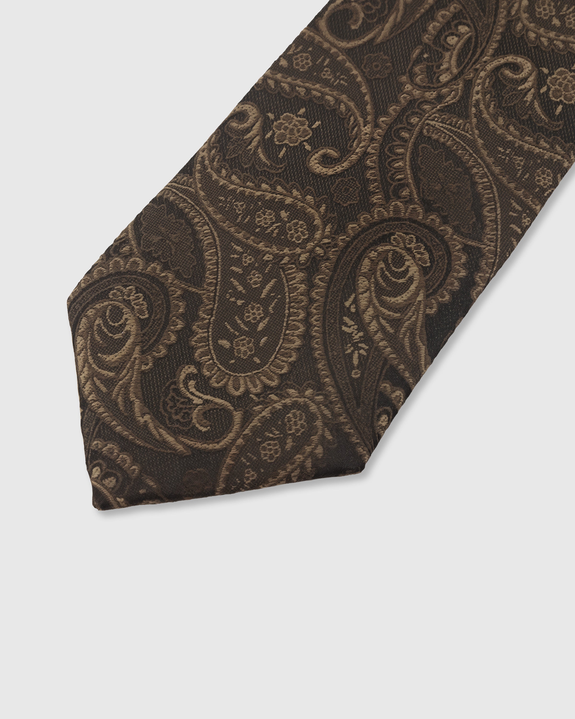 ESPRESSO PAISLEY TIE — 45° Italian bias-cut construction with structured interlining, hand-finished slip stitching visible on interior