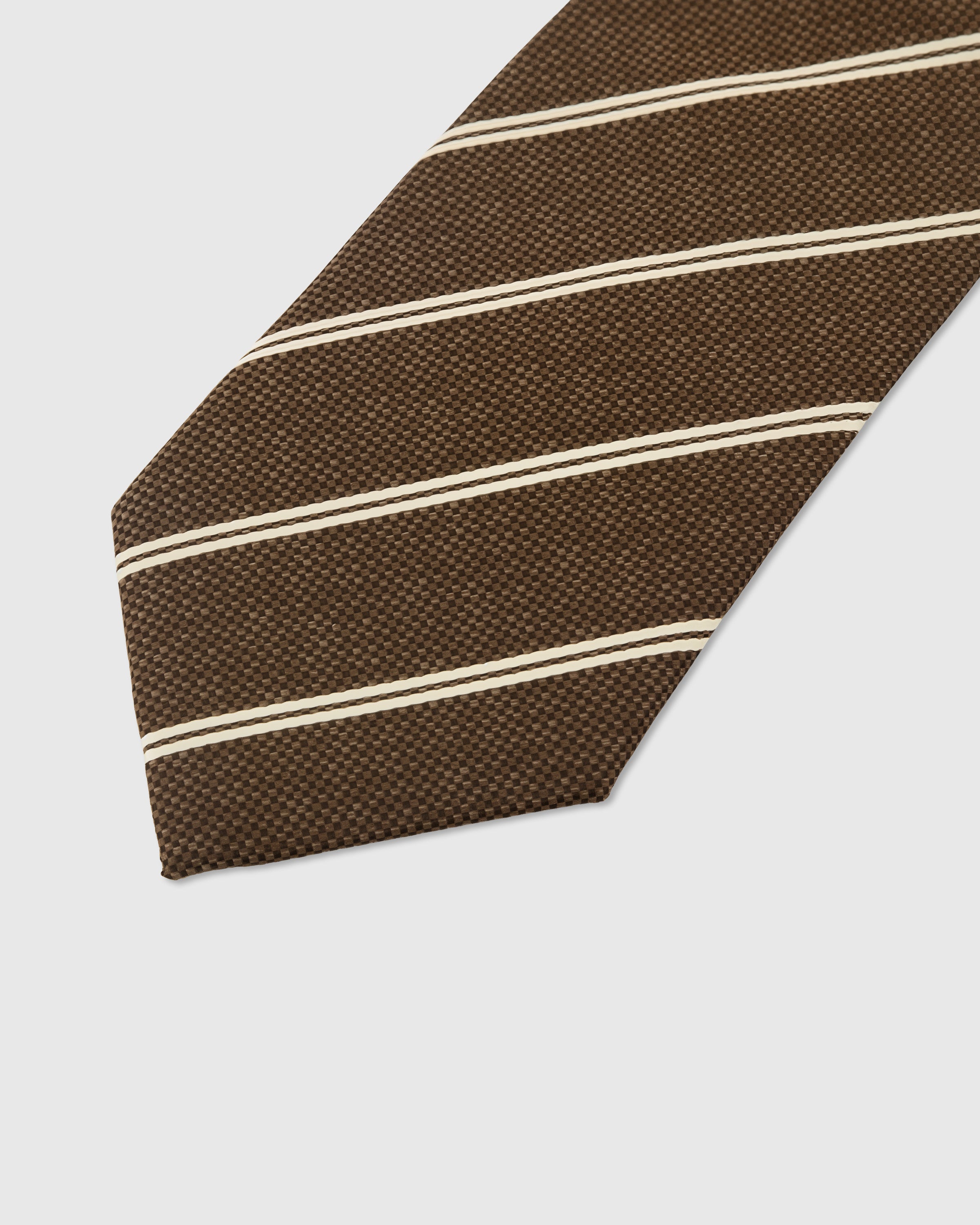 Pencil stripe detail on espresso mulberry silk tie showing woven cream twin lines by STICKYZOO